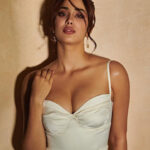 Janhvi Kapoor Profile: Actress and Global Star